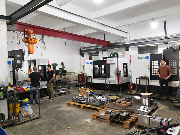 cnc立式加工中心 cnc立式加工中心